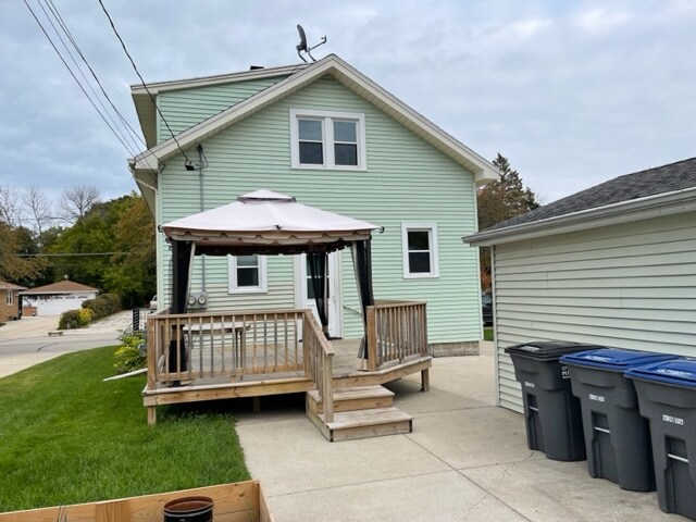 Primary Photo - 822 N Evans St