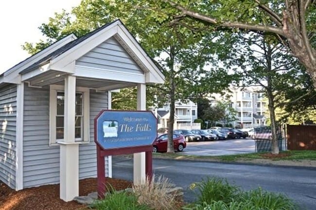 Building Photo - NOW AVAILABLE FOR RENTAL!!! A condominium-...