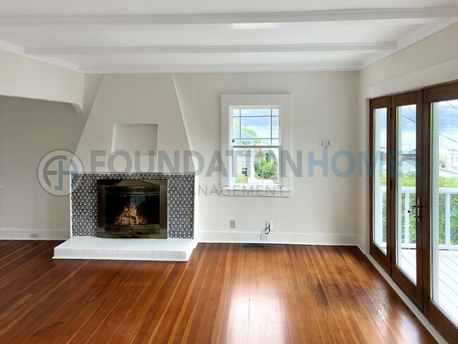 Building Photo - 428 Napa St