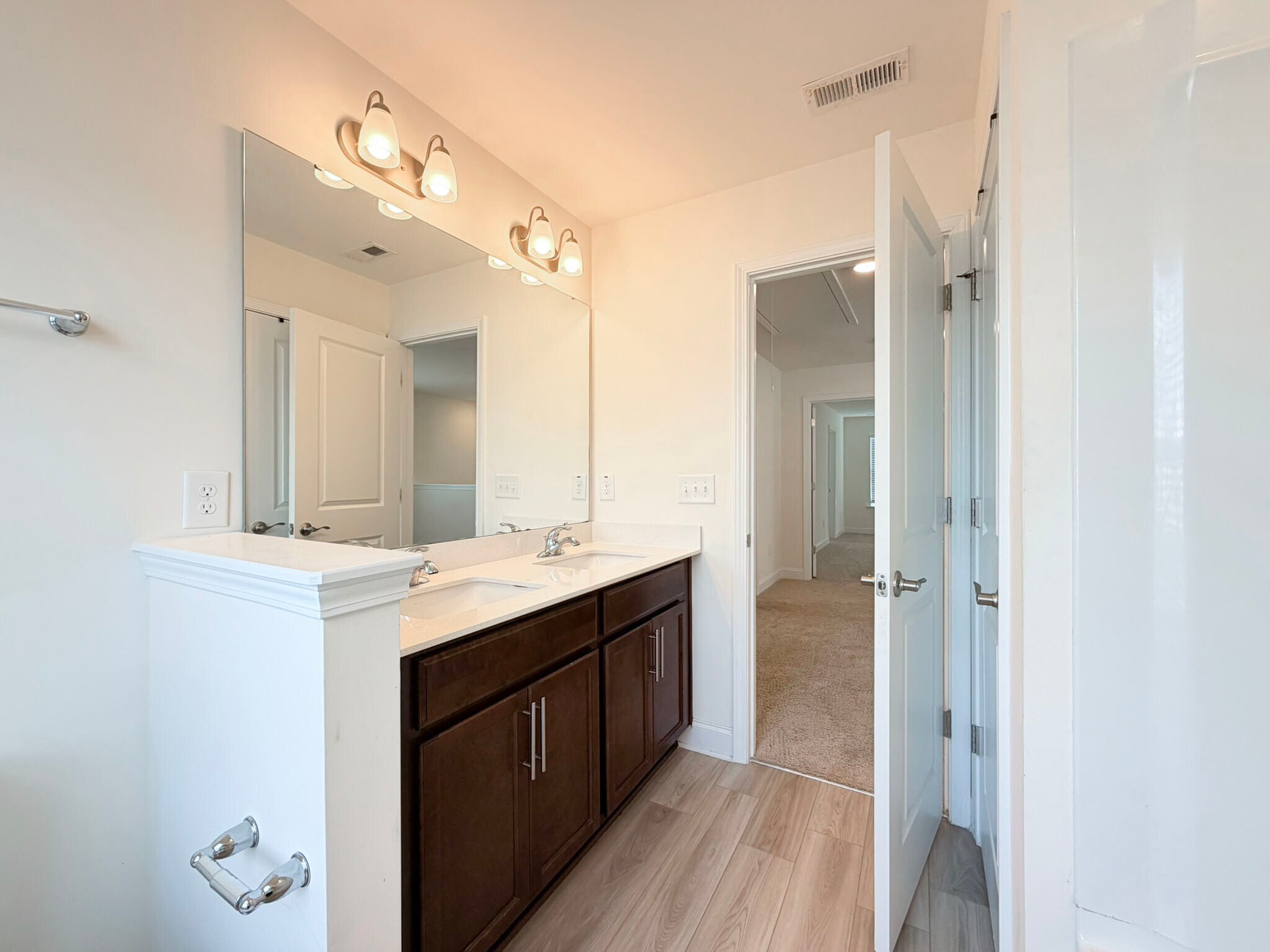 Building Photo - 563 Whitley Ridge Dr