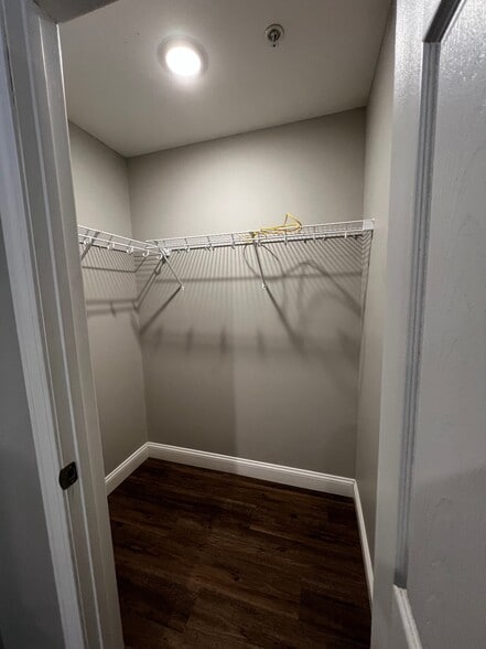 Building Photo - 197 Pearl St