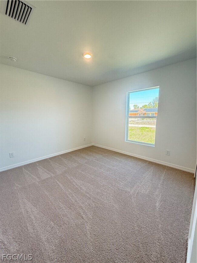 Building Photo - 4111 16th St W