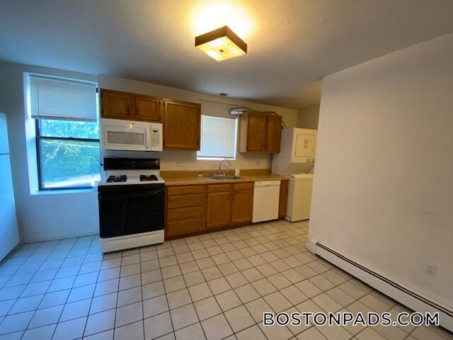 Building Photo - 2028 Massachusetts Ave