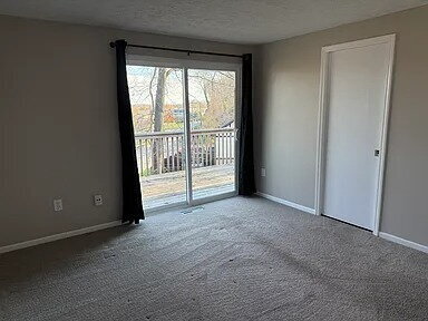 Building Photo - Duplex currently available in Westerville School District (Pointview ES, Genoa MS, Westerville Ce...