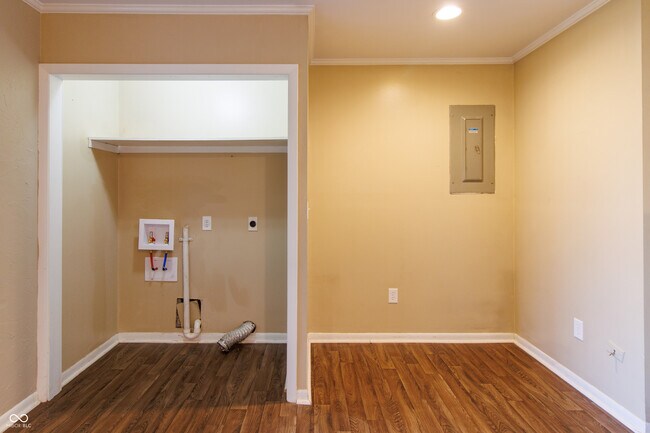 Building Photo - 105 Mohawk Ct