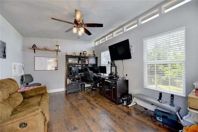 Building Photo - 16005 Cinca Terra Dr