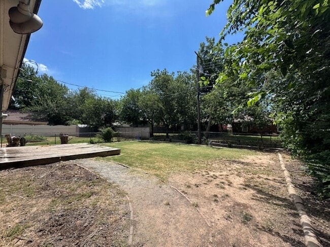Building Photo - 3200 NW 42nd St