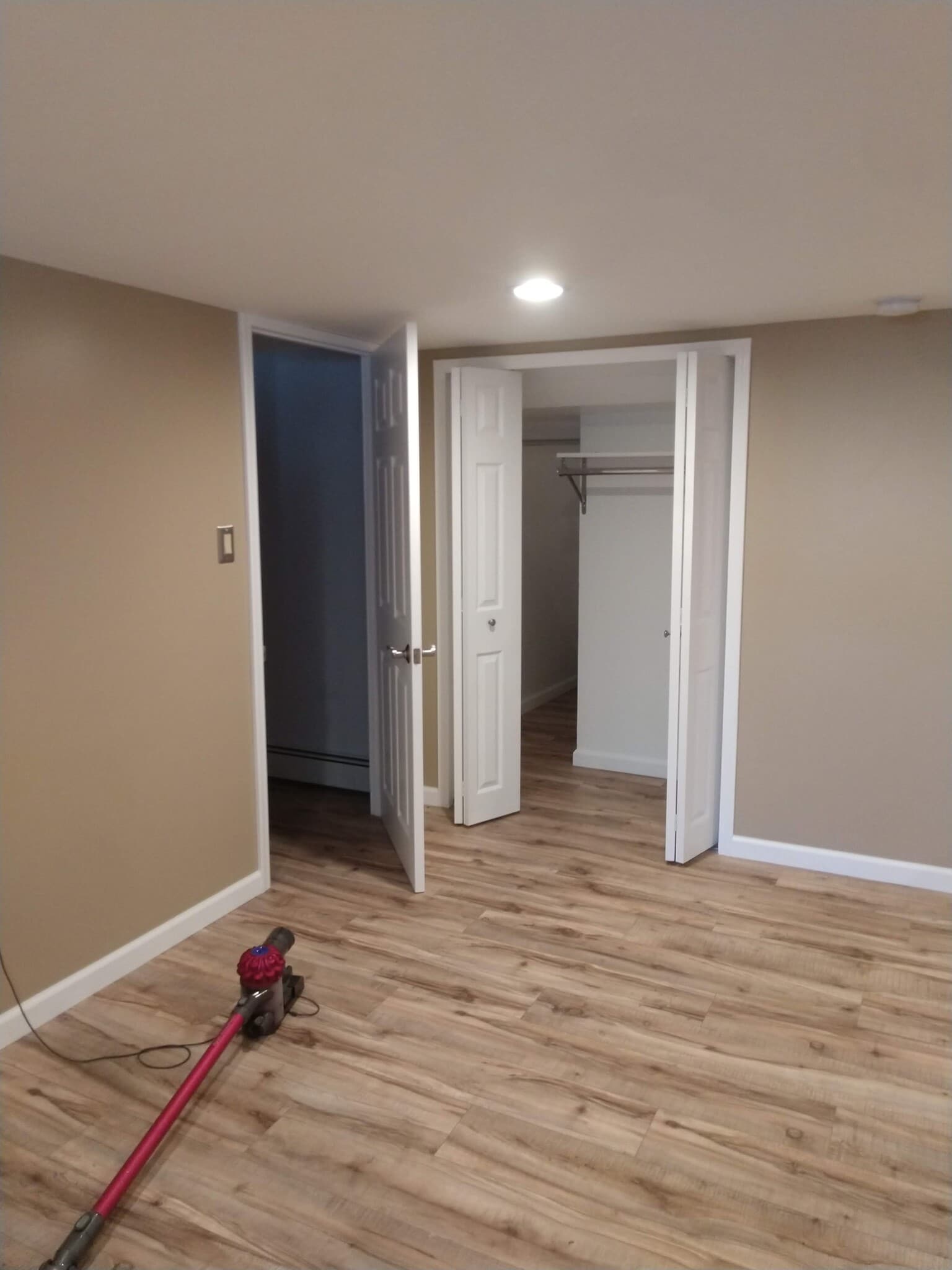 Bedroom - 24 Manhasset Ave