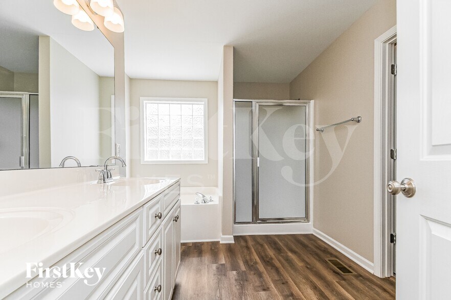 Building Photo - 164 Cool Creek Dr