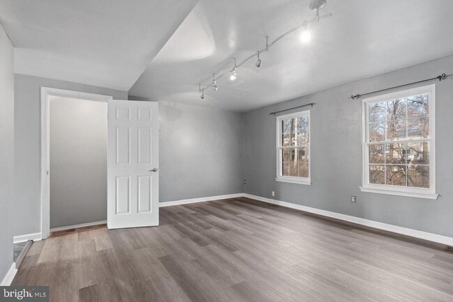 Building Photo - 6234 Ducketts Ln