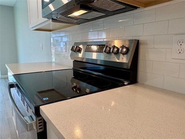 Building Photo - 14941 Harvest St