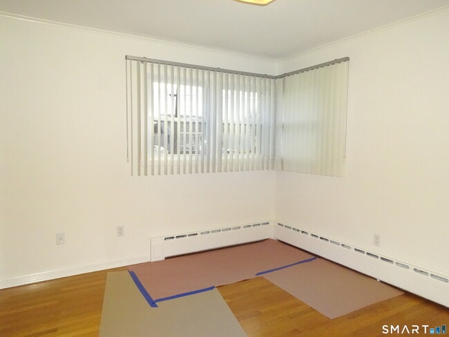 Building Photo - 62 Ark Rd