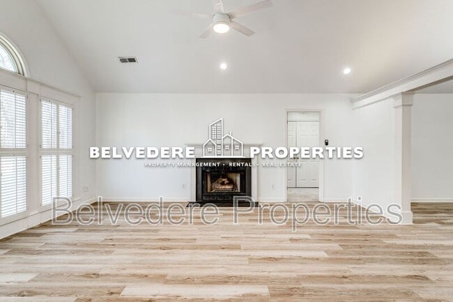 Building Photo - 19-A Park Village Ln