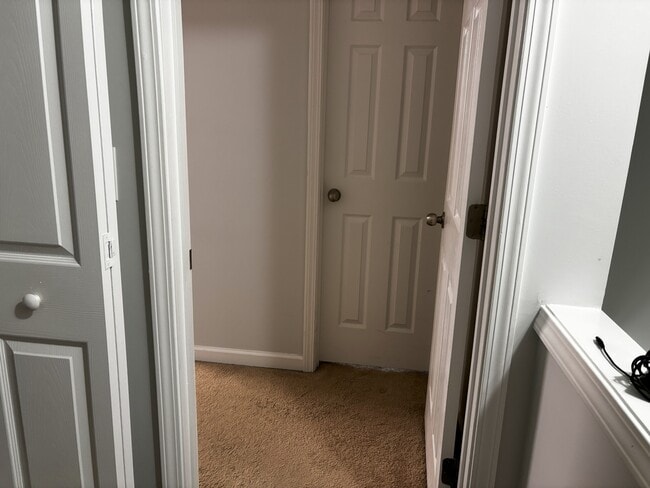 Building Photo - 5600 Moresby Ct