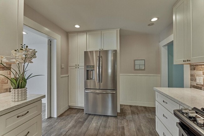 Building Photo - 711 Granberry St