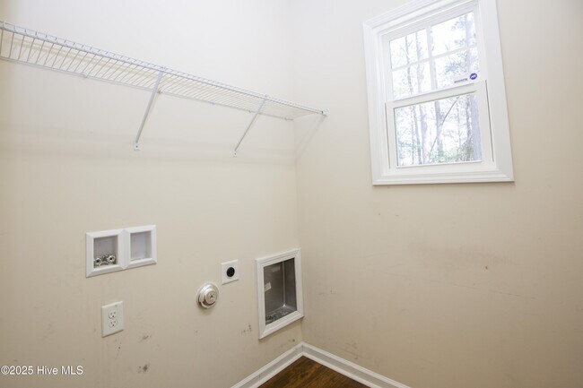 Building Photo - 130 Timberhurst Ct
