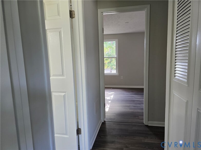 Building Photo - 4960 Finnegan Ct