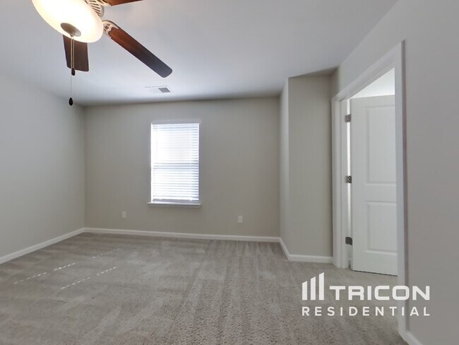 Building Photo - 508 Hickory Leaf Ct