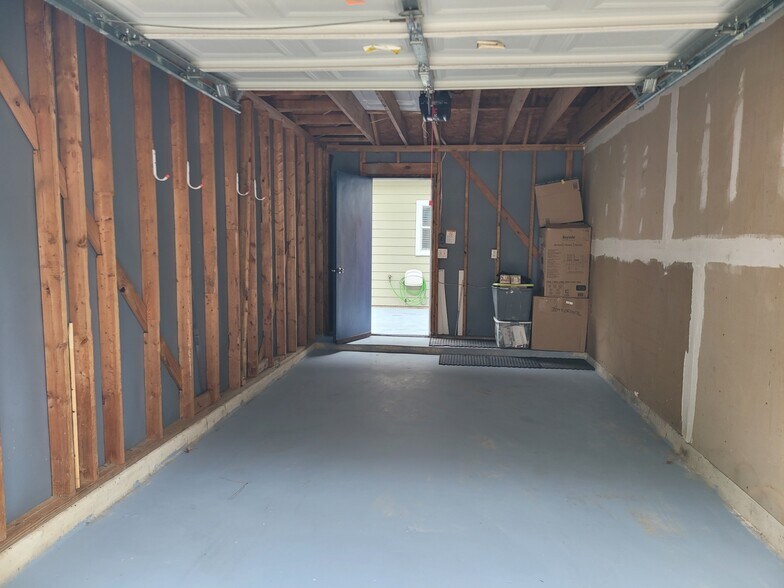 Building Photo - 23619 Twisting Falls Drive