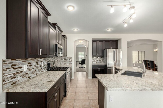 Building Photo - 9768 W Prospector Dr