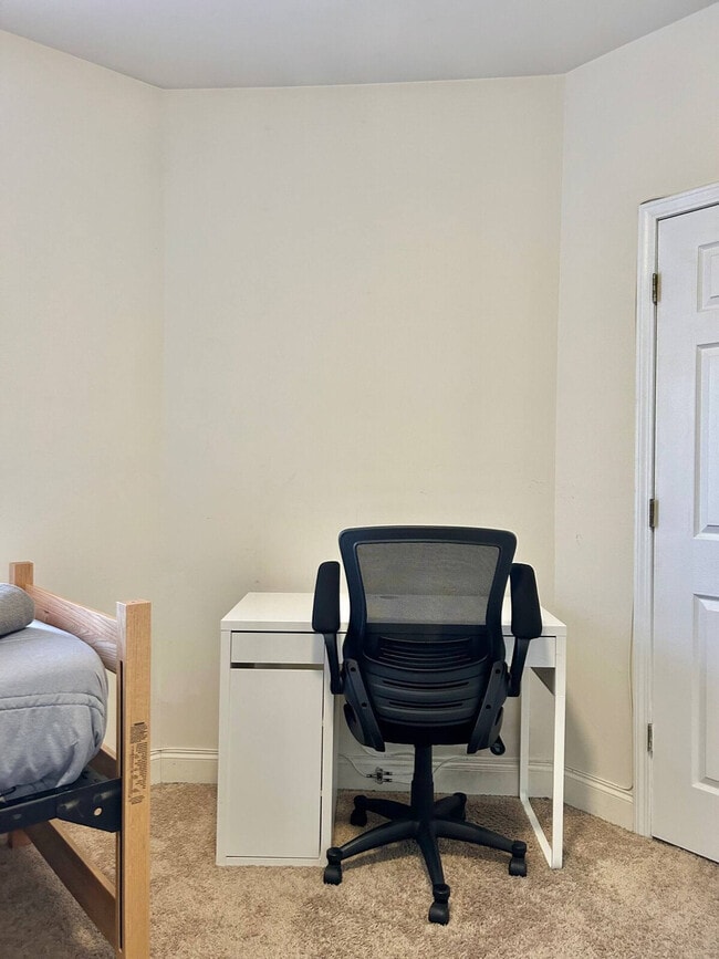 Building Photo - 331 Jefferson St