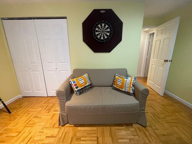 Building Photo - 357 Commercial St