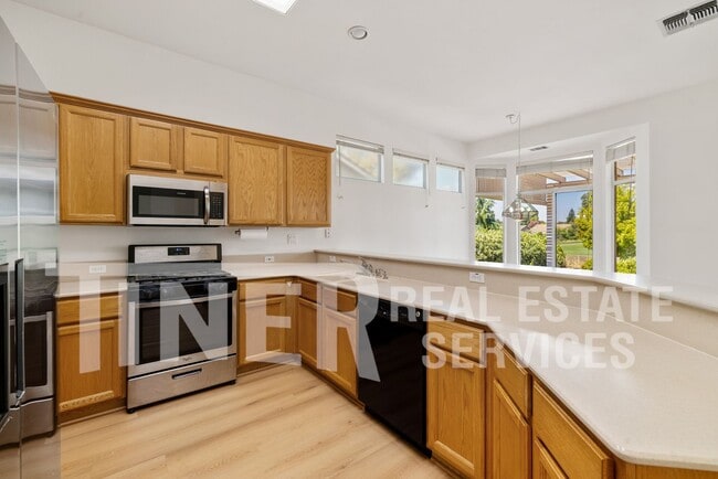 Building Photo - 7401 Acorn Glen Loop
