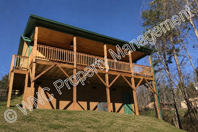 Building Photo - 23 Chambers Dr