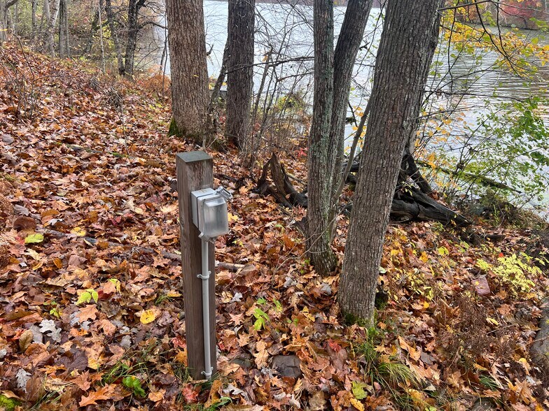 Building Photo - 2477 28 1/2 St