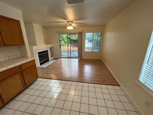 Building Photo - REDUCED!!!