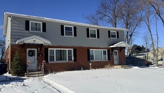 Building Photo - 2142 Western Ave