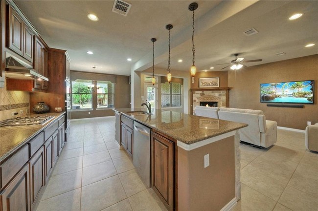 Building Photo - 13656 Mesa Verde Dr