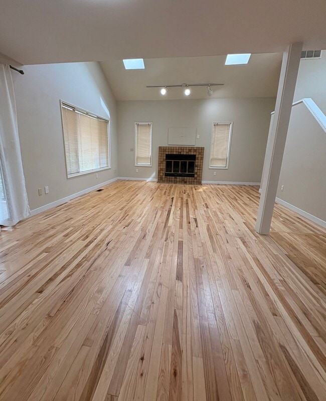 Building Photo - Bright and Spacious Newcastle Home -Open House Saturday the 27th 4:00-5:00