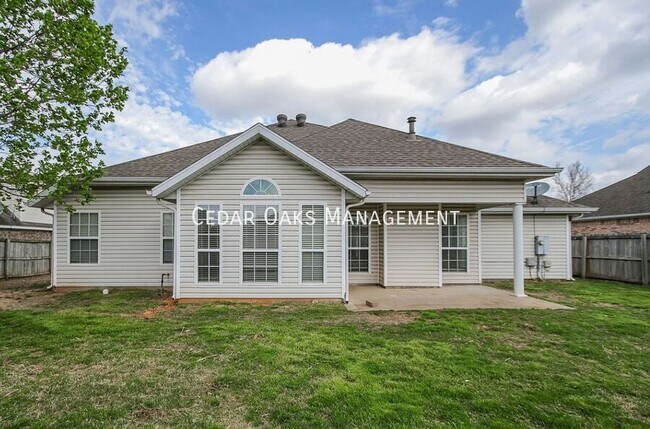 Building Photo - 3121 Eaglecrest-
