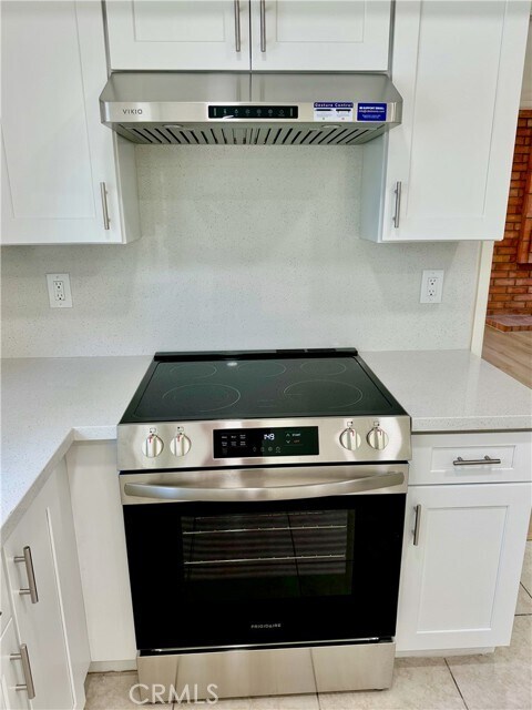 Building Photo - 15 Butler St