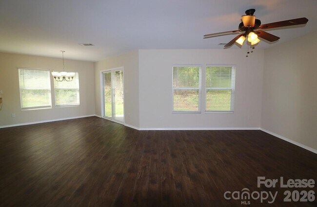 Building Photo - 13011 Lake Erie Ln
