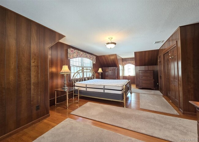 Building Photo - 77 Jamaica Ave