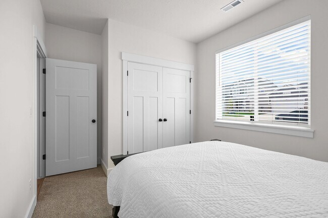 Building Photo - 252 W 800 S