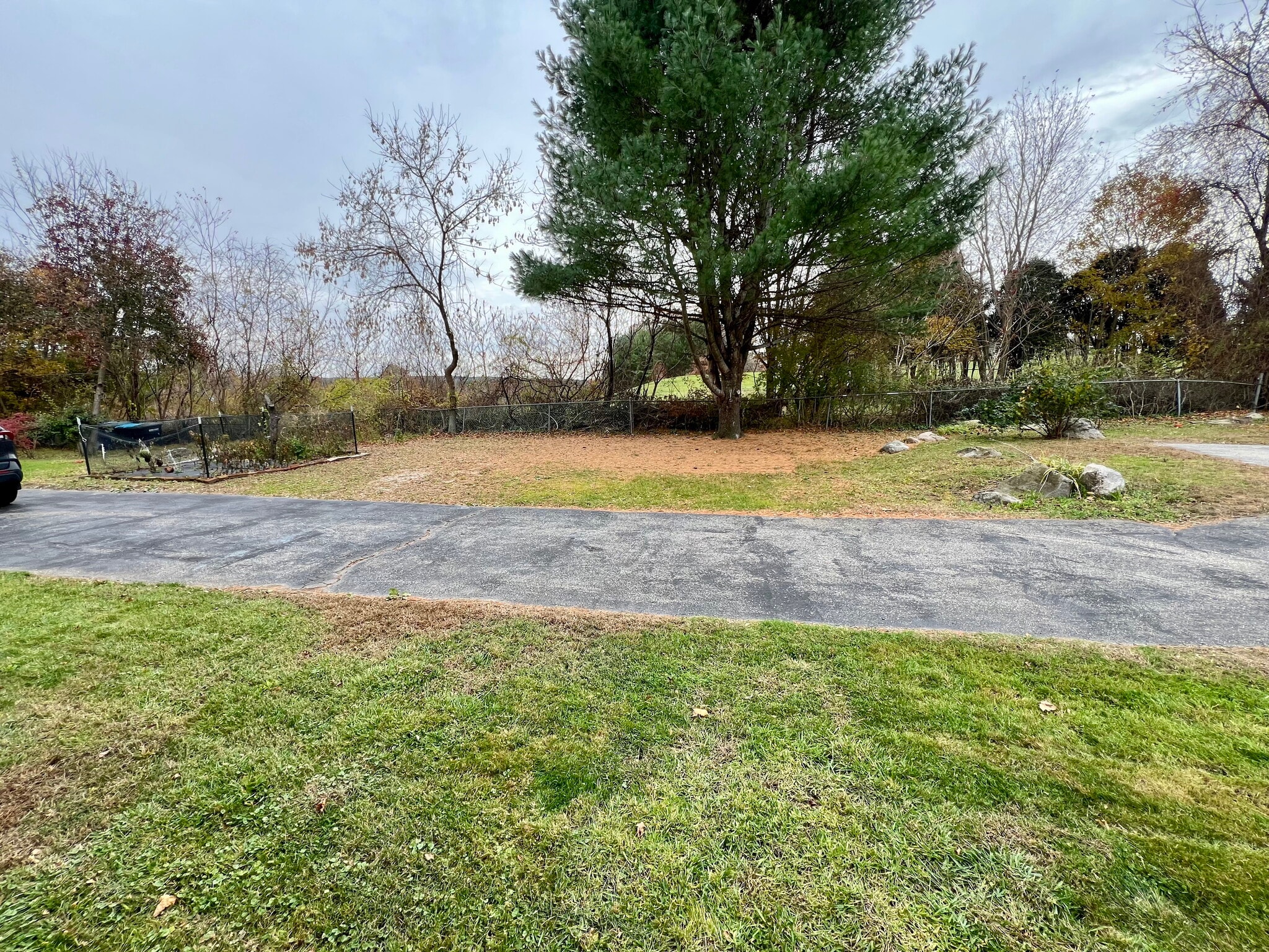 Building Photo - 40 Watch St