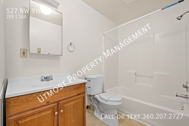 Building Photo - 527 NW 9th Ave