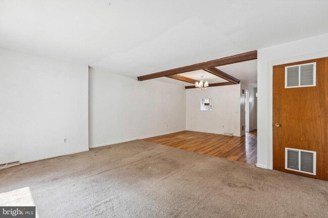 Building Photo - 5 Cornwallis Square