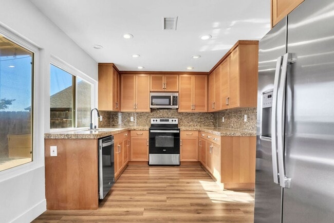 Building Photo - Beautiful single family home in Rancho Penasquitos! Available immediately!