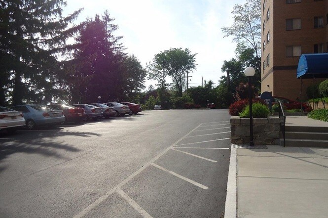 Building Photo - 1517 Hill Rd