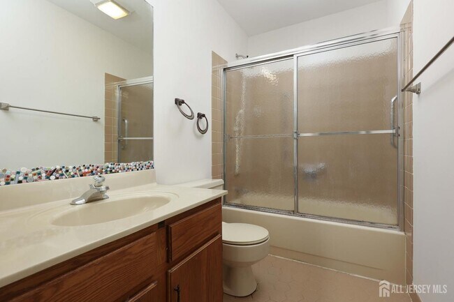 Building Photo - 123G Concordia Cir