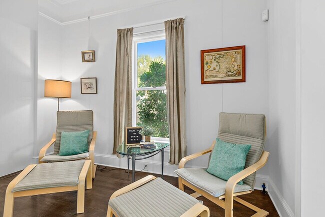 Building Photo - 17 Old Mission Ave