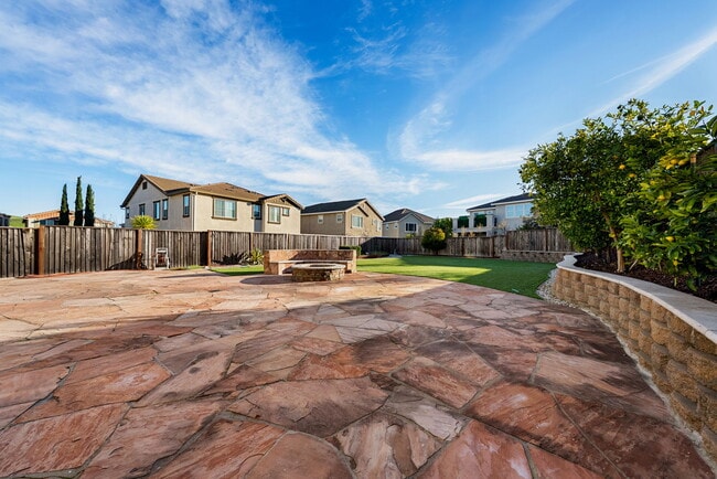 Building Photo - 7585 Mindy Mae Ln