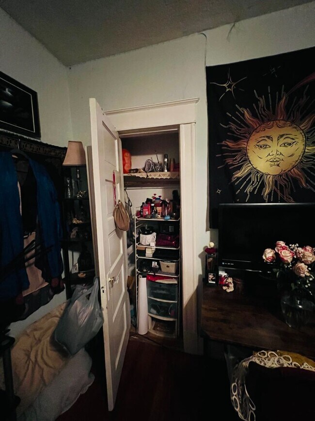 Building Photo - Charming 3bdrm/1.5bth Home Conveniently Located in Richmond's North Highland Park Subdivision w/P...