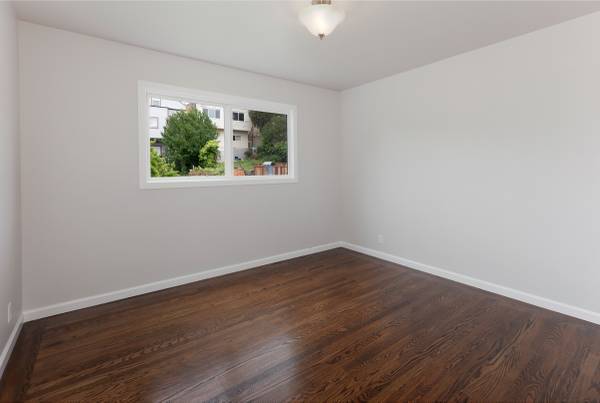 Building Photo - Beautiful rehabbed Mid-Century single family home