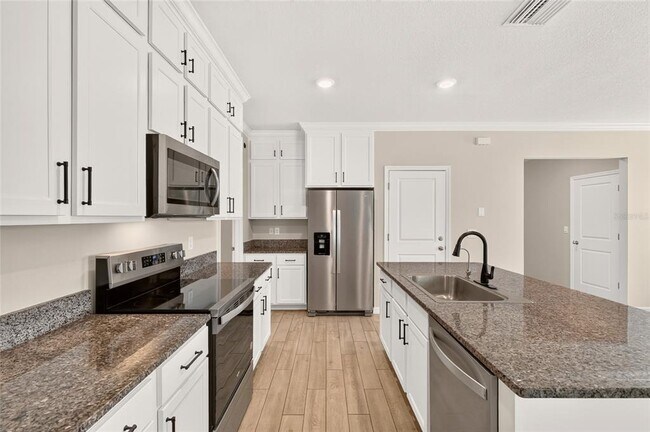 Building Photo - 13633 NW 14th Pl