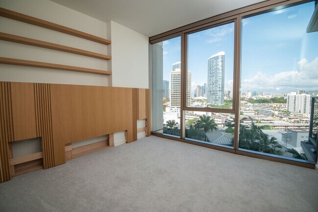 Building Photo - SKY ALA MOANA ONE BEDROOM AVAILABLE NOW